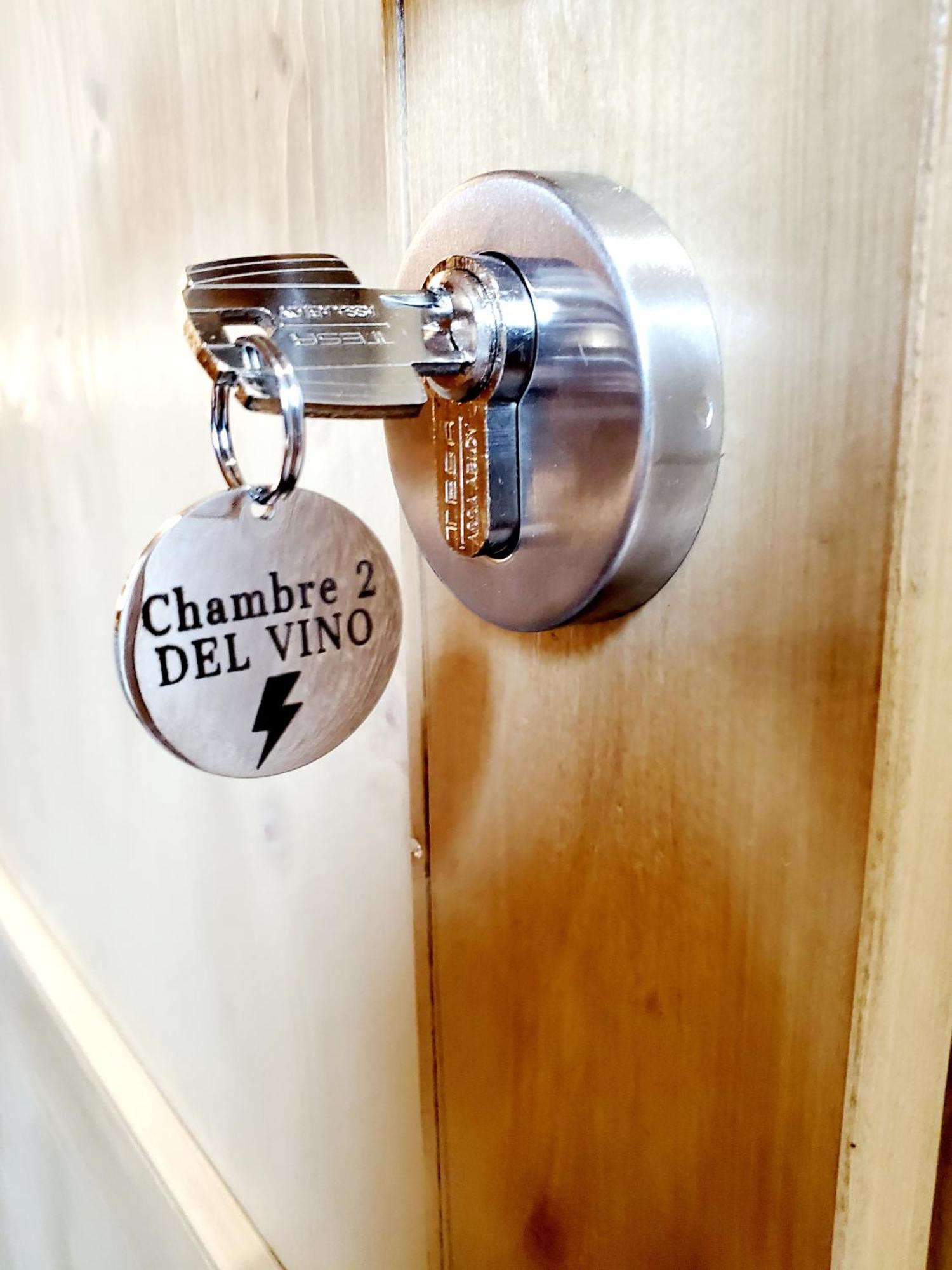 Del Vino Bar A Vin & Guitares Appartement Sauna Terrasse Garage Orchamps-Vennes Dış mekan fotoğraf